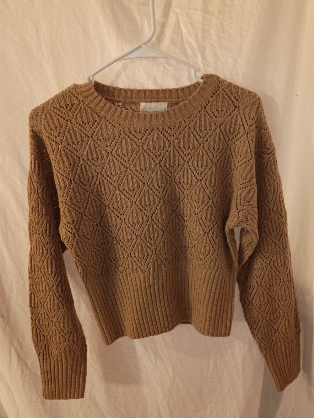 Women's Size Small Pink Rose Round Neck Knit Sweater